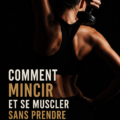 Femme musclée et tonique pratiquant un exercice de gym à domicile