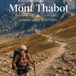 Randonnée au Mont Thabot, vallée de la Clarée, avec des paysages majestueux en arrière-plan.