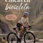 Une femme souriante sur son vélo dans un parc, représentant l'activité physique en plein air.