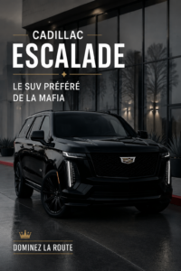 Un Cadillac Escalade garé devant un paysage urbain, représentant le luxe et l'élégance.