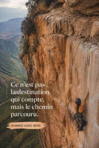 Une femme courant dans la nature, prenant plaisir au parcours