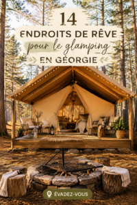Un site de glamping accueillant en pleine nature avec des tentes luxueuses