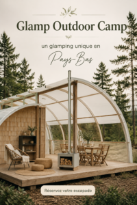 Un couple profitant d'une tente de glamping confortablement installée dans la nature