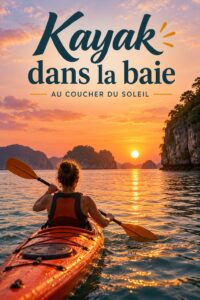 Une femme en kayak profitant du coucher de soleil sur un lac calme.