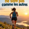 Une femme souriante courant dans un parc, symbolisant la passion du running.