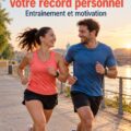 Un couple qui court ensemble lors du semi-marathon de Copenhague, avec la ville en arrière-plan.